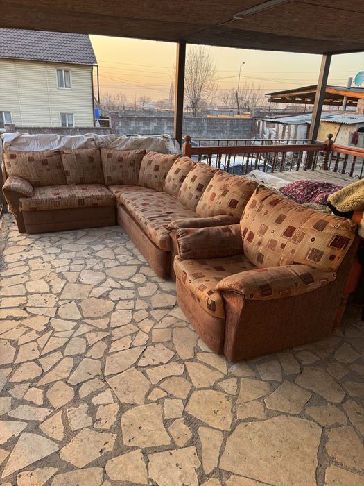 Продаи угловой диван