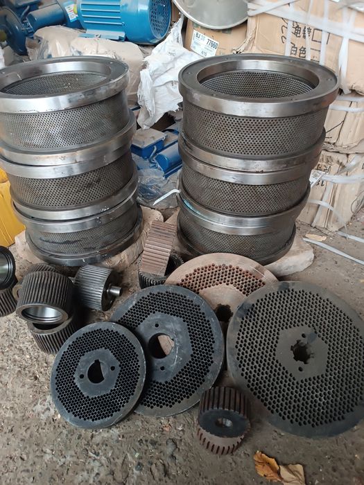 Матрица кольцевыеHKJ250/320/350 и плоские матрицы