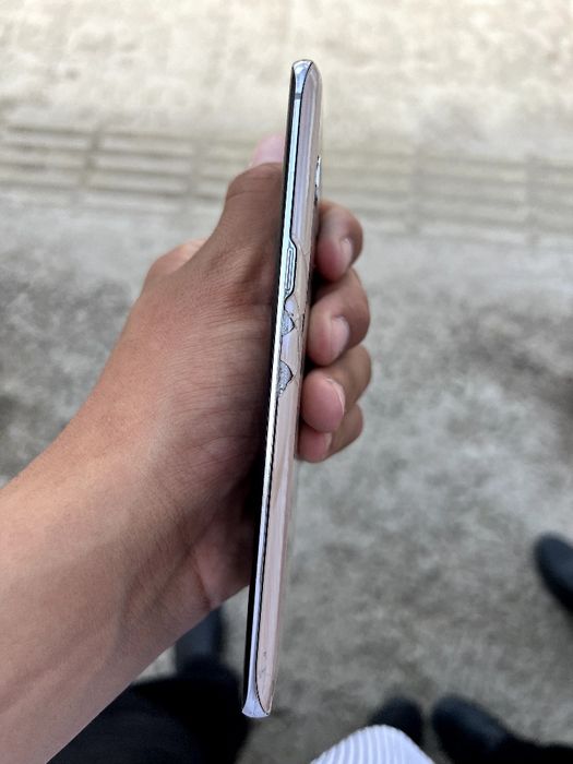 S10 5g xotira 8 256Gb