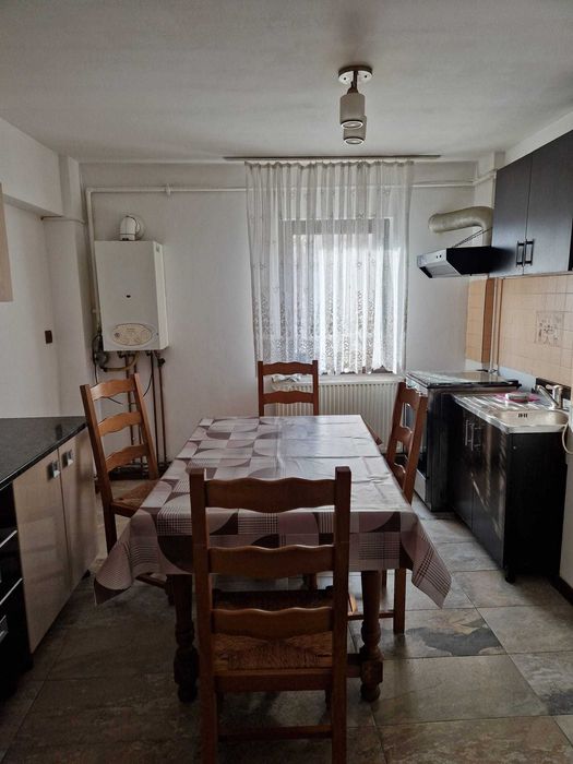 Închiriere apartament două camere
