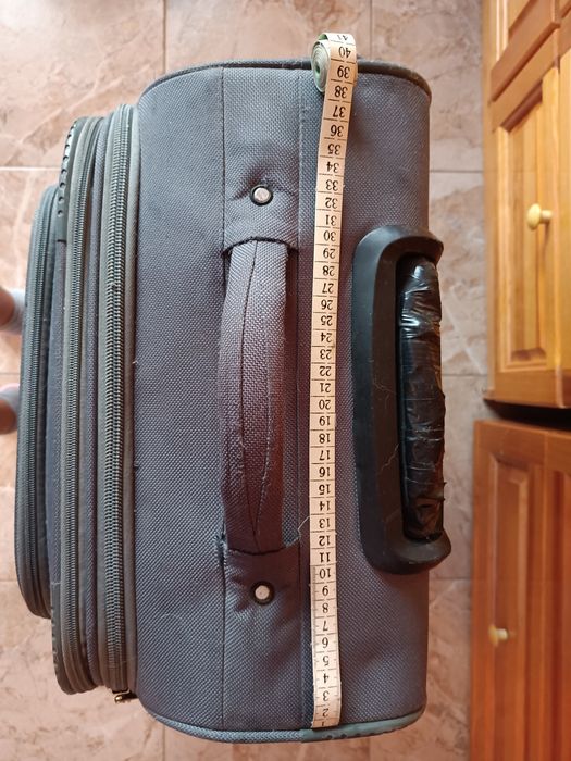 Продавам голям куфар