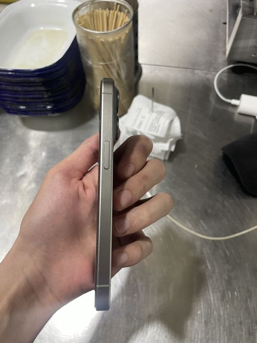 Iphone 15 pro 86% yomkost 128gb K/ha holati yaxwi