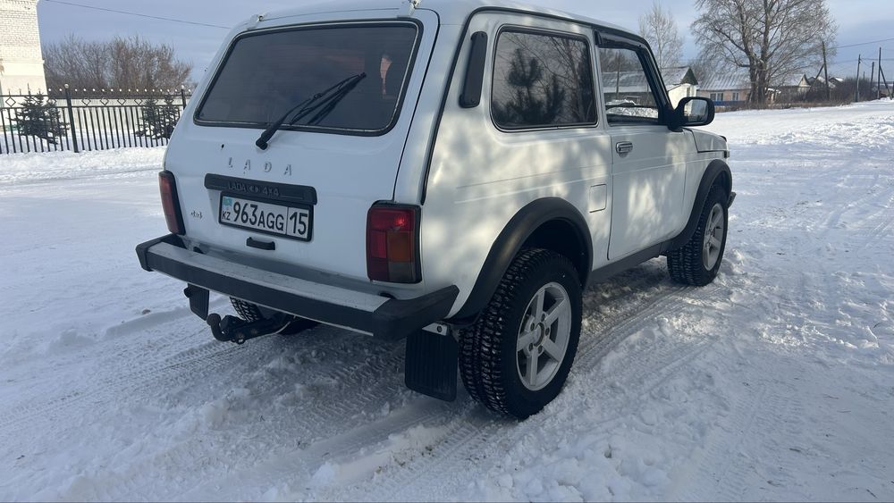 Продам автомобиль Нива