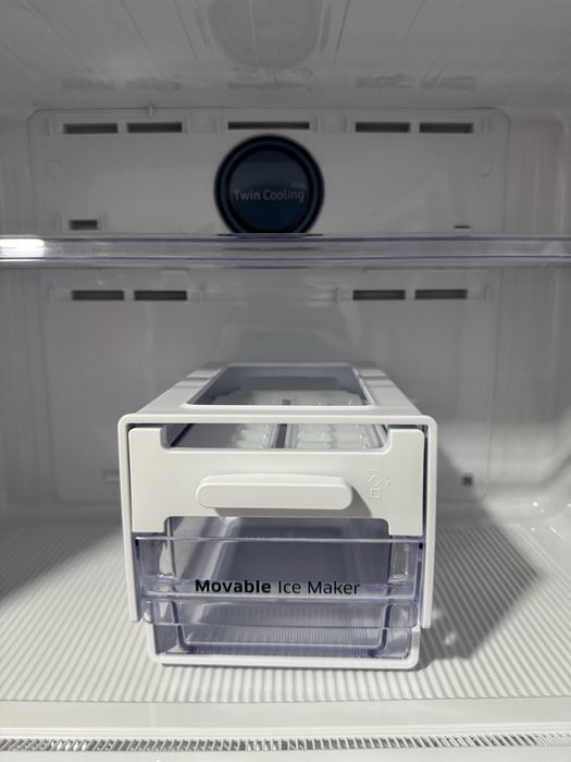 Двухкамерный холодильник Samsung RT-53K6340UT