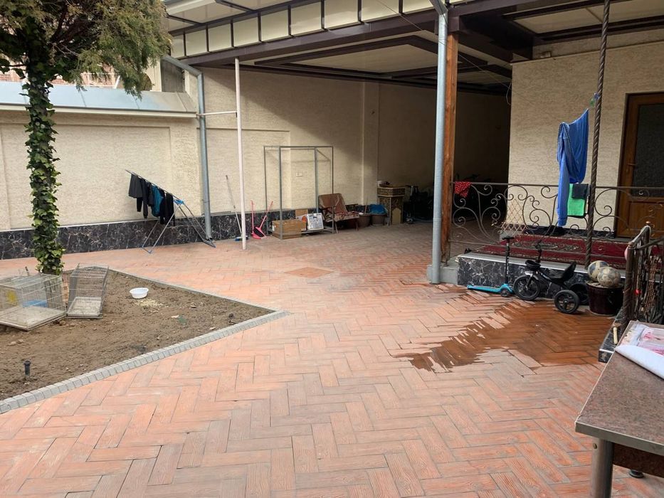 Шофайз Ку́кча участка сотилади 3,3 сотих 6 хона тайёр кириб яшидиган