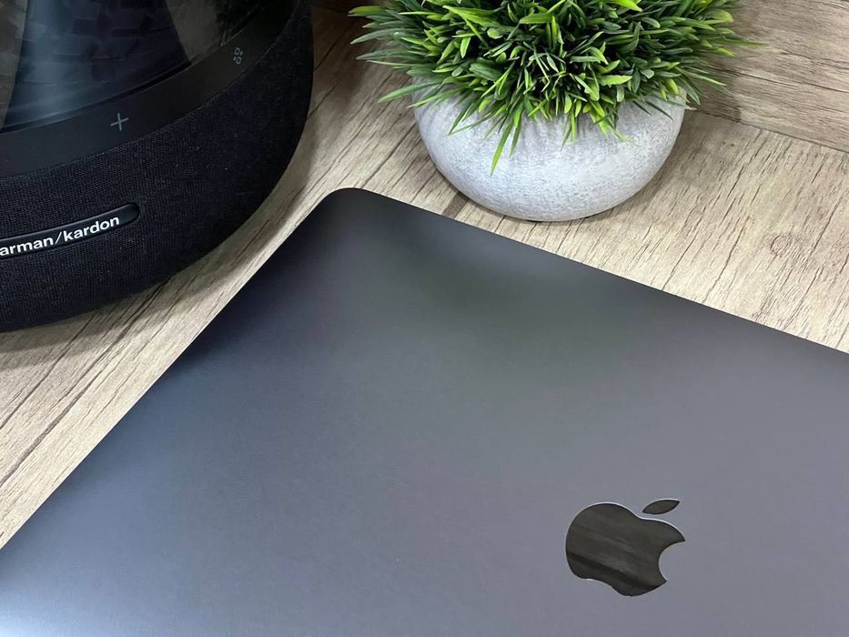 б/у MacBook Pro 13” М2 / 24Gb / 512b Grey