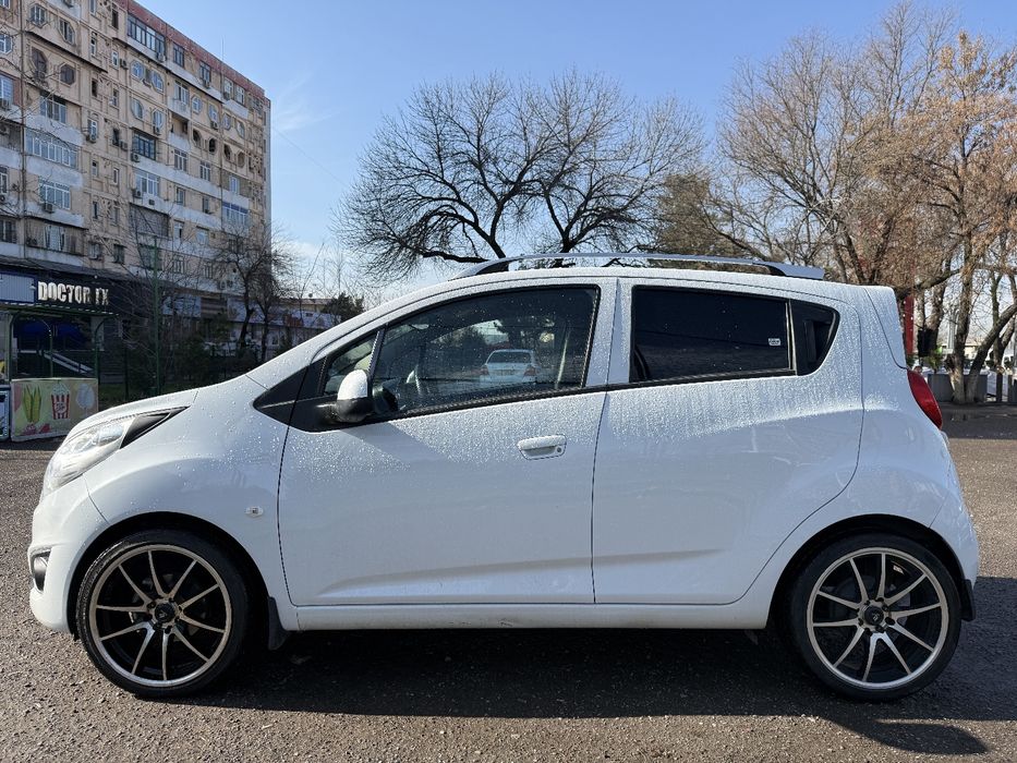 Spark srochni sotiladi