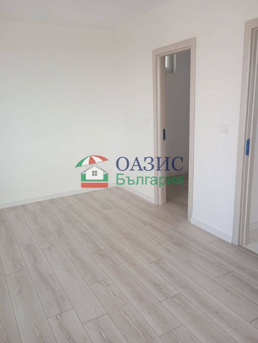 Къща с 4 спални в село. Кошарица, 210 кв.м. + 420 кв.м. двор, България, 280 000 евро