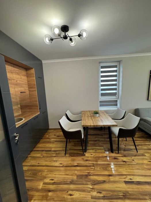 Продава се Тристаен апартамент в Пловдив, Съдийски - 73 кв.м за 1233 €/кв.м - Снимка #2