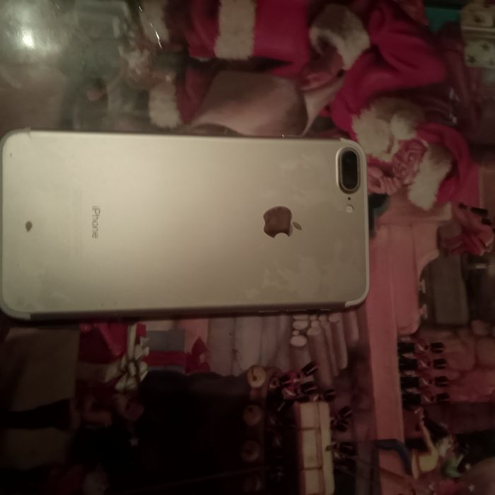 Vînd sau schimb telefon iPhone 7plus