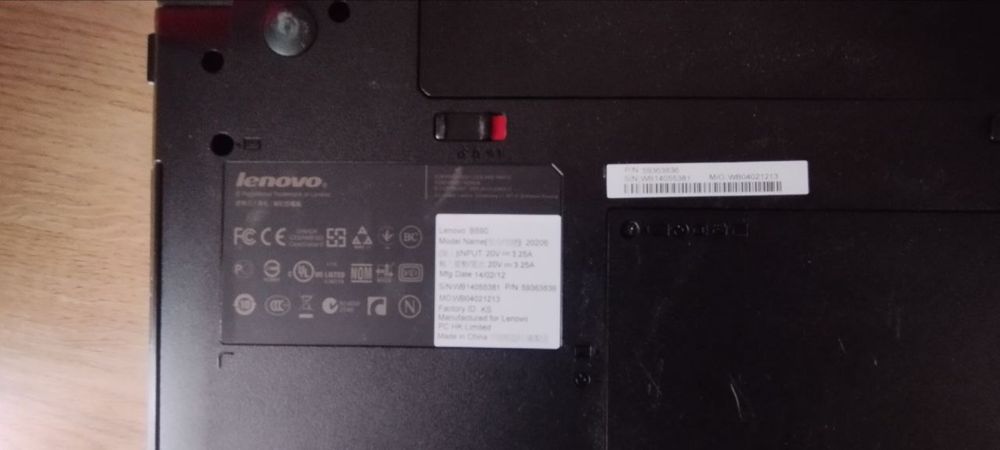 Ноутбук lenovo (в хорошем состоянии)