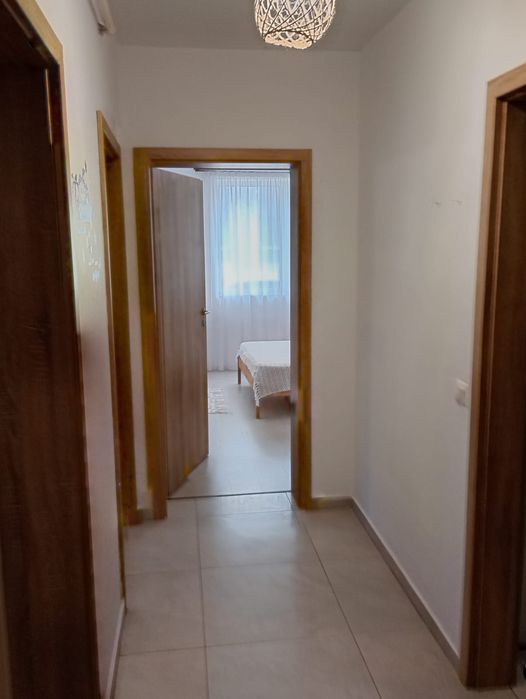 Apartament 3 cam de închiriat