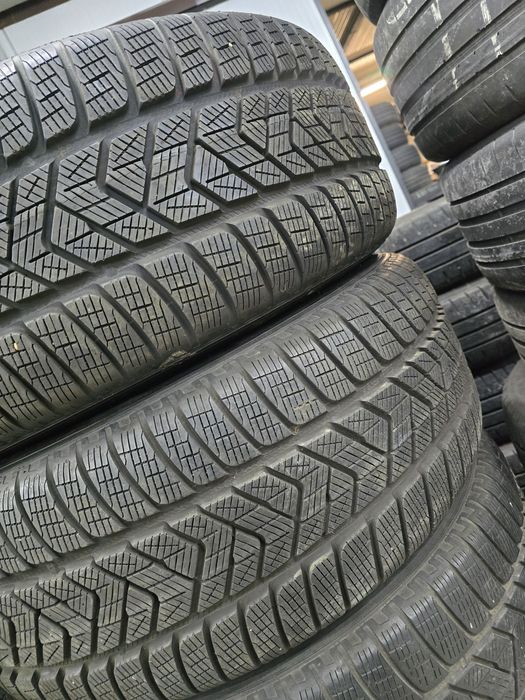 2 Броя 255/55/19 Pirelli 7,8mm