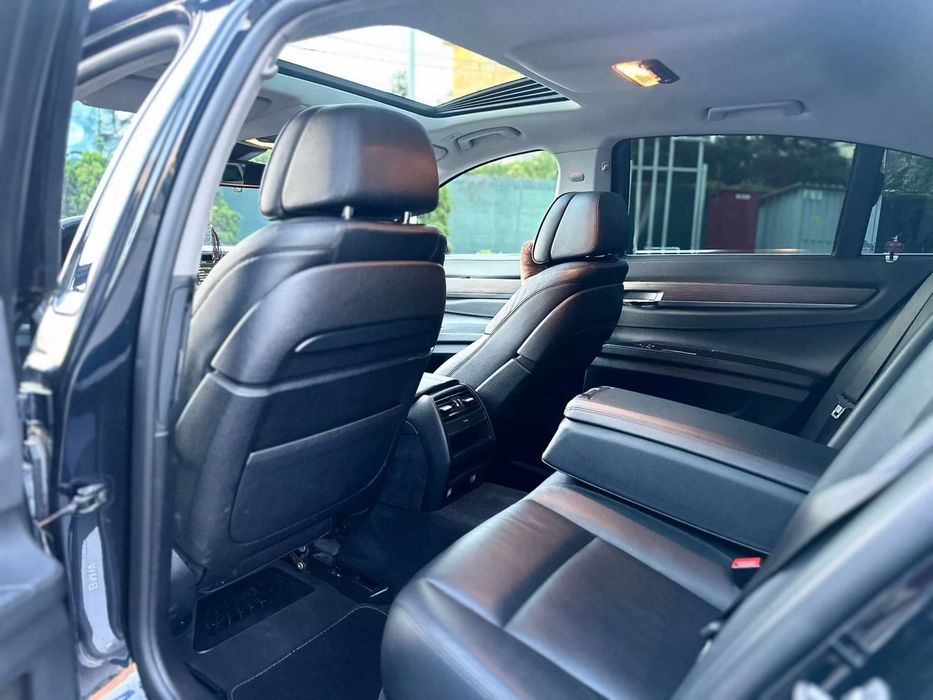 BMW 730 2014 Facelift 3.0 IMPECABIL