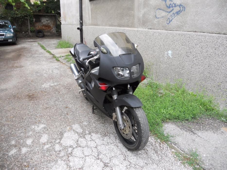 На части Honda Vfr 750 на части Хонда Вфр 750