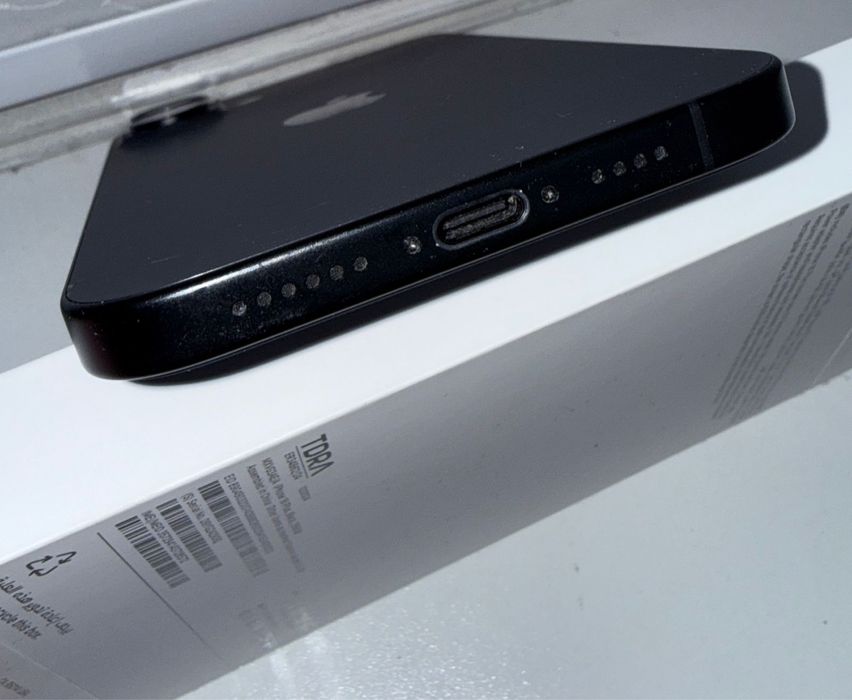 iPhone 16 plus. Торг есть