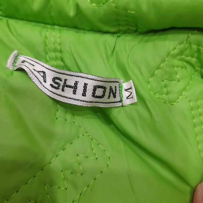 Продаётся куртка женская