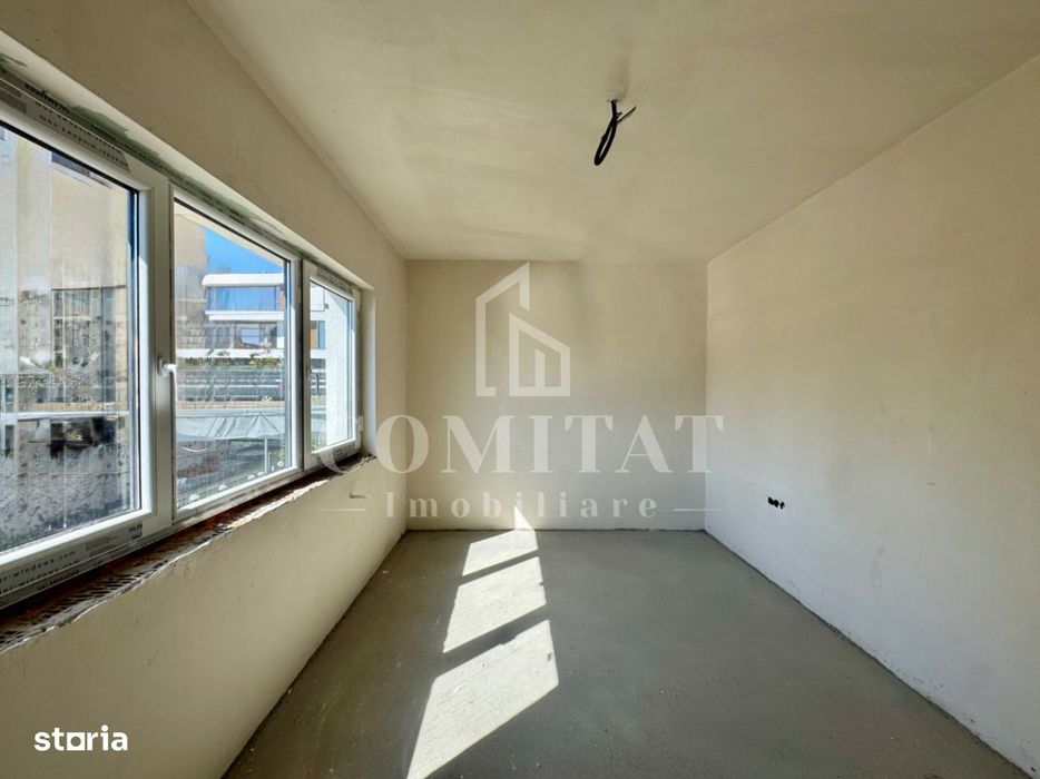 Casă de tip duplex | Stadiu semifinisat | 4 camere | Zona Câmpului