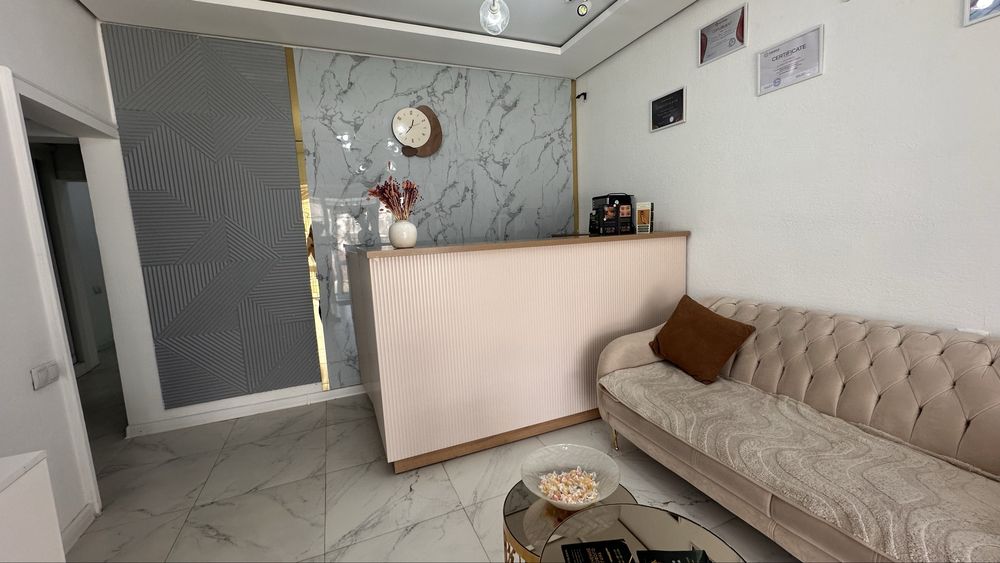 Продам, диван, ресепшен и жур столик