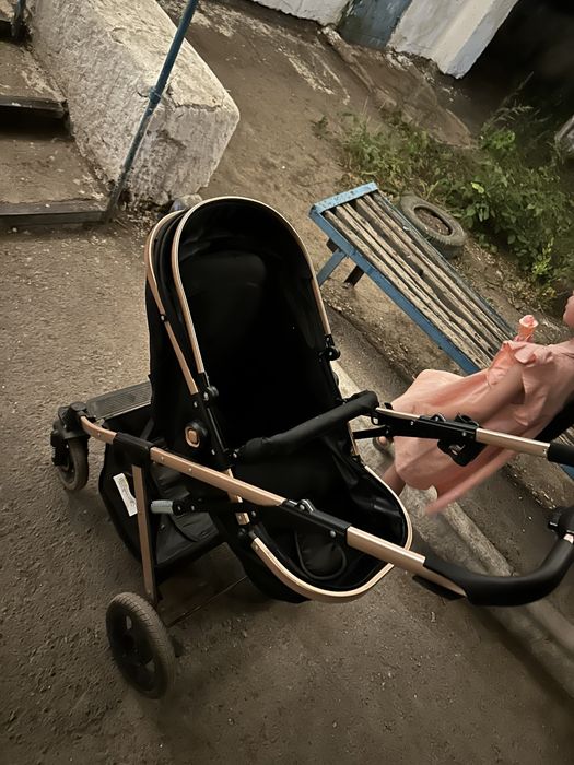 Продам коляску в хорошем состояний только сегодня за 20 тыс