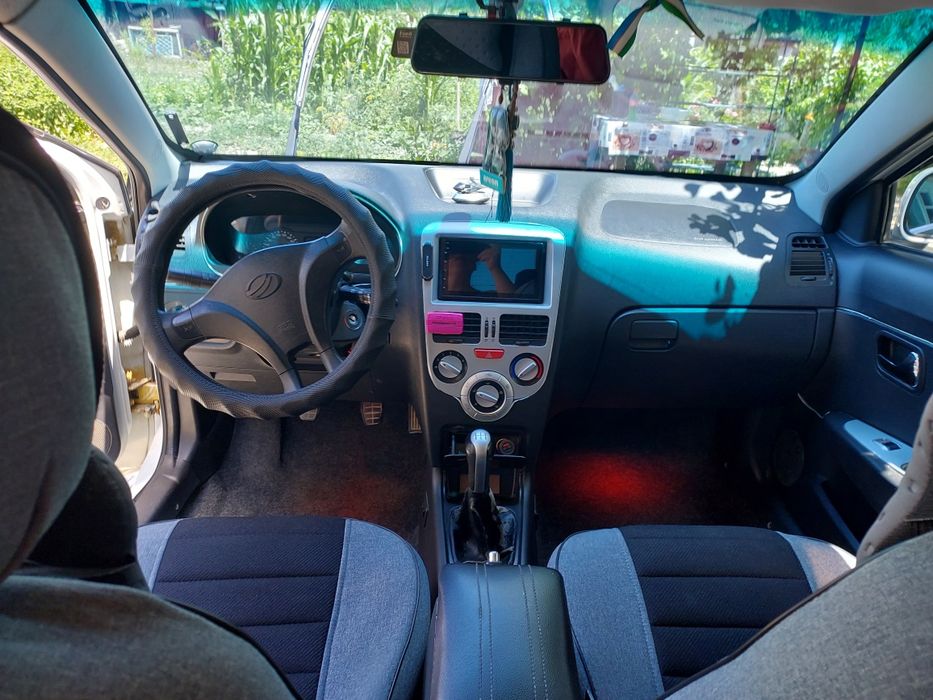 Автомобиль ЗАЗ Форза