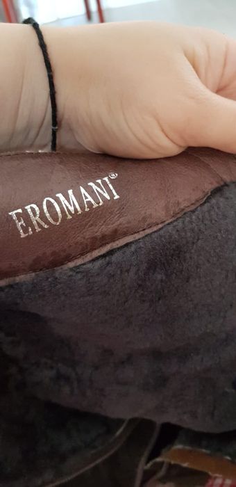 Продам замшевые зимние сапоги