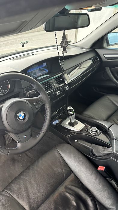 BMW 5 Series 2009 — imagine 3