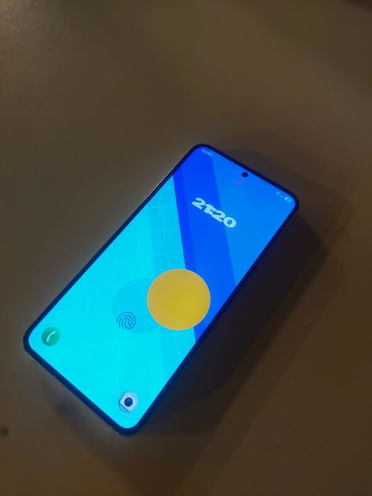 Samsung S23 8/128