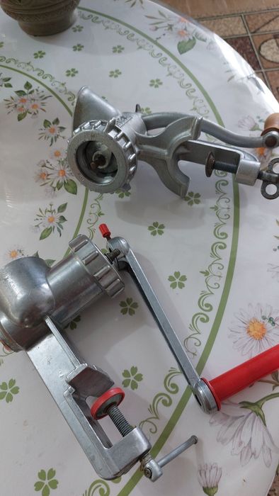 Мясорубки ручные