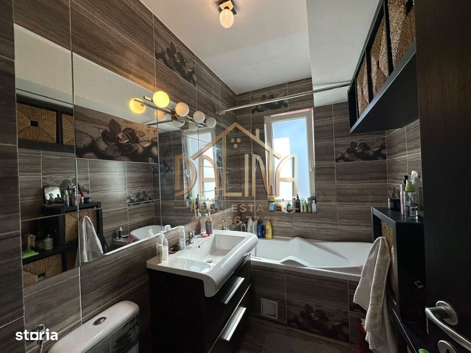 Vanzare Apartament 2 Camere - Parcare Inclusa