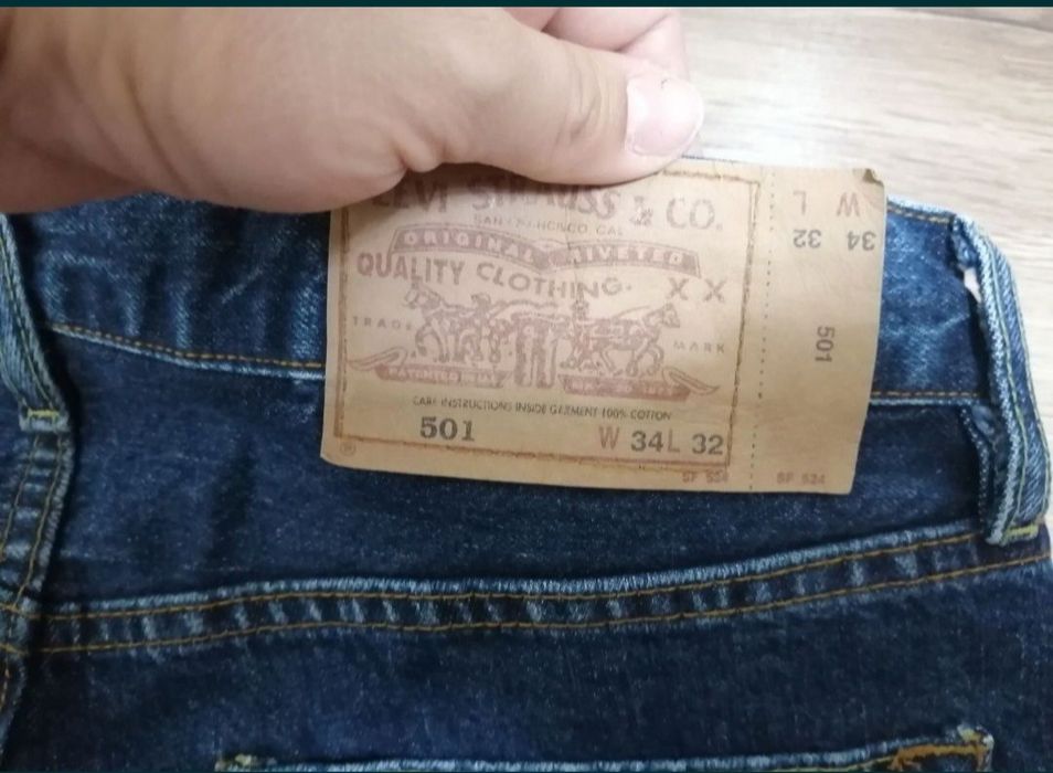 Фирменные джинсы Levi's 501