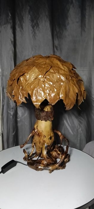 Veioza handmade unică, inspirată din natură – o piesă de artă rustică