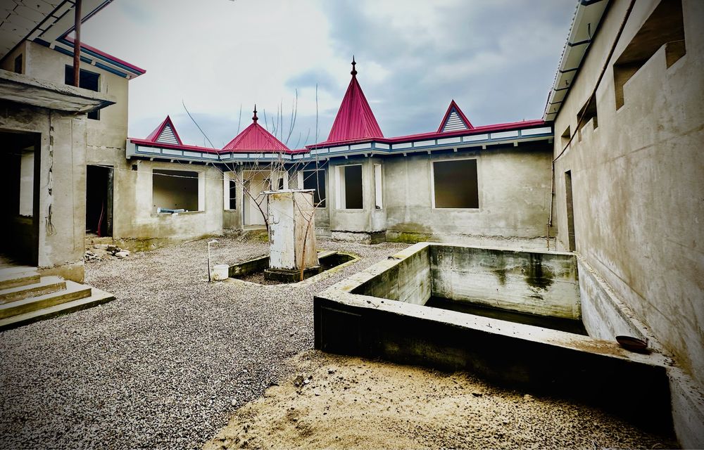 Ховли наъмунали коттедж