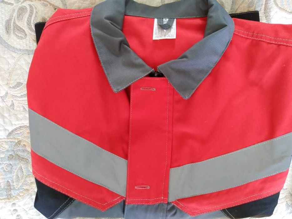 спецодежда новая: костюм, комбинезоны