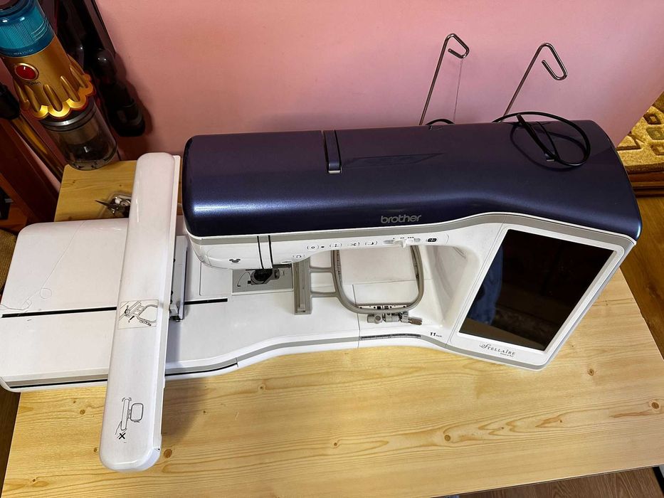 Masina de brodat Brother Stellaire Innov-is xj1