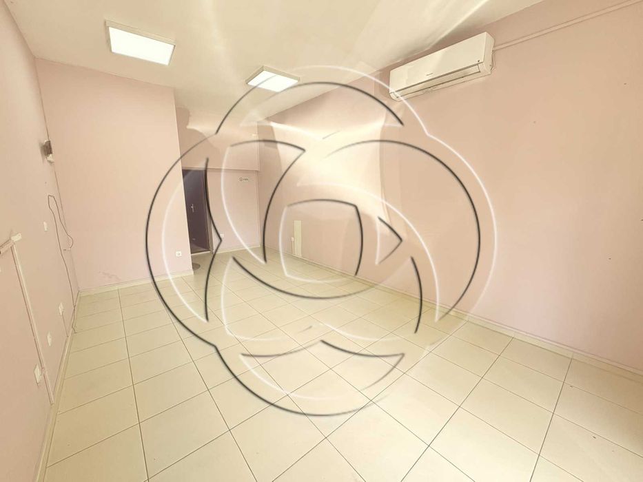 Дава се под наем Магазин в София, Зона Б-18 - 110 кв.м за 1000 € - Снимка #2