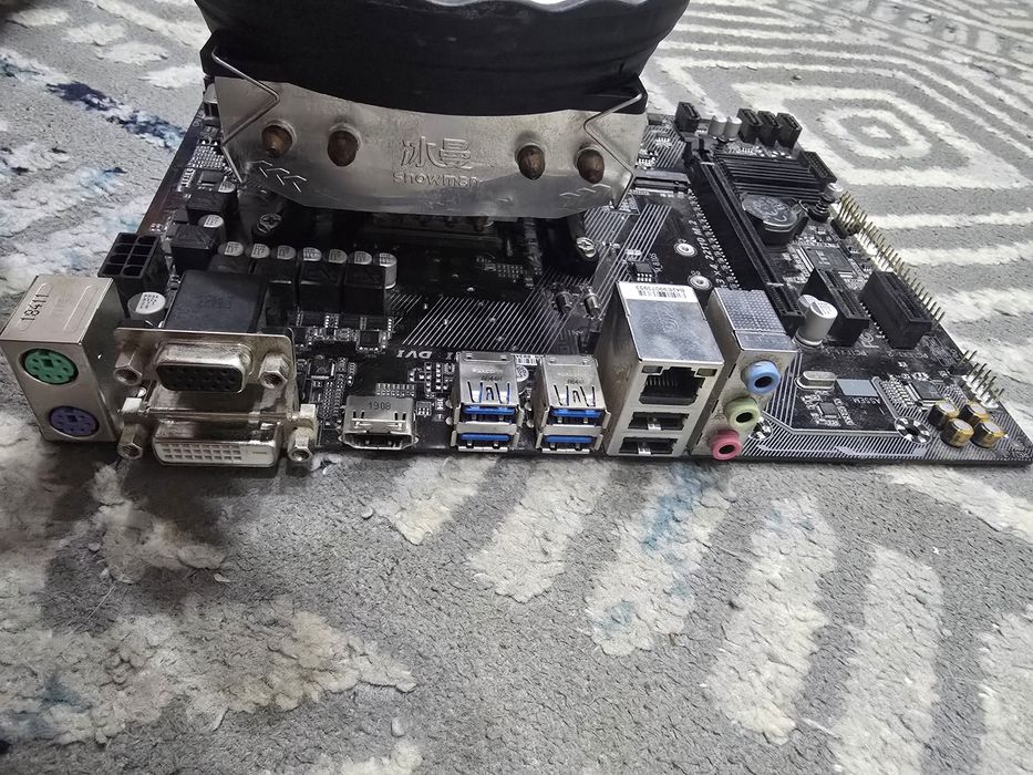 Gigabyte a320m-s2h +Ryzen3400g+Оперативная память