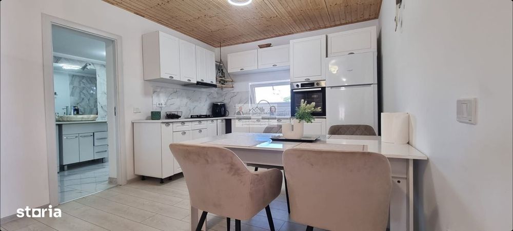 Spatiu comercial/Apartament la etaj/Teren 1187 mp