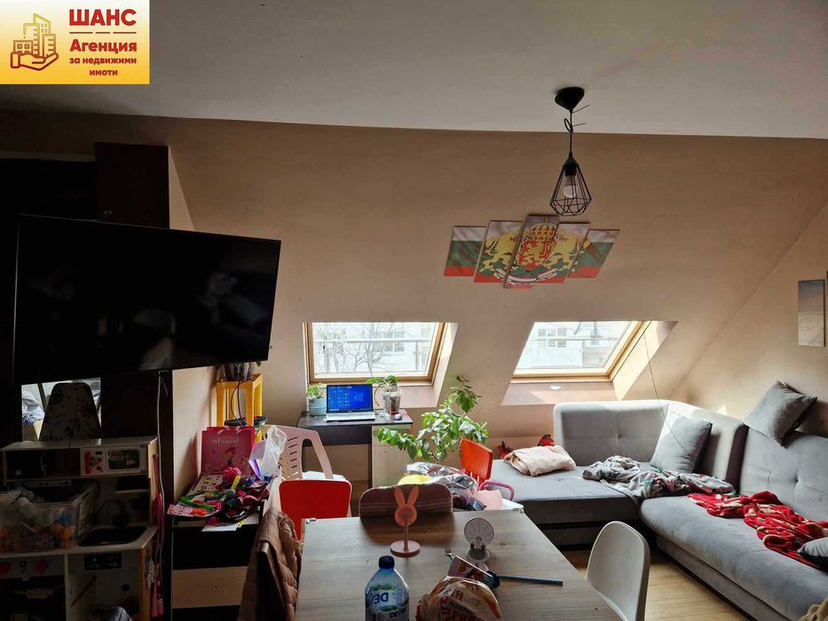 Продава се Двустаен апартамент в Плевен, Широк център - 65 кв.м за 1354 €/кв.м - Снимка #3