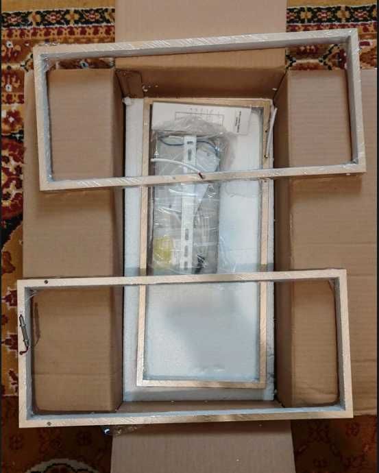 Plafoniera modernă cu LED si Lampadar