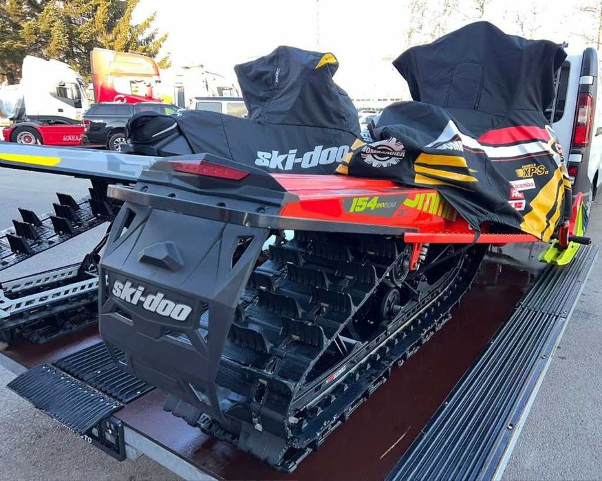 Ski-Doo Summit 800R