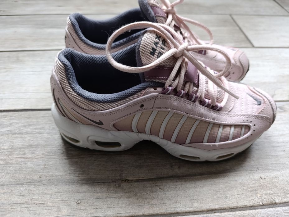 Маратонки Nike air max