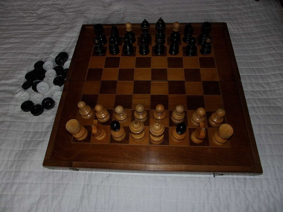 Table si Sah cu Cutie anii comunismului