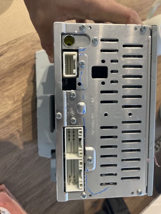 Продам манитор санта фе