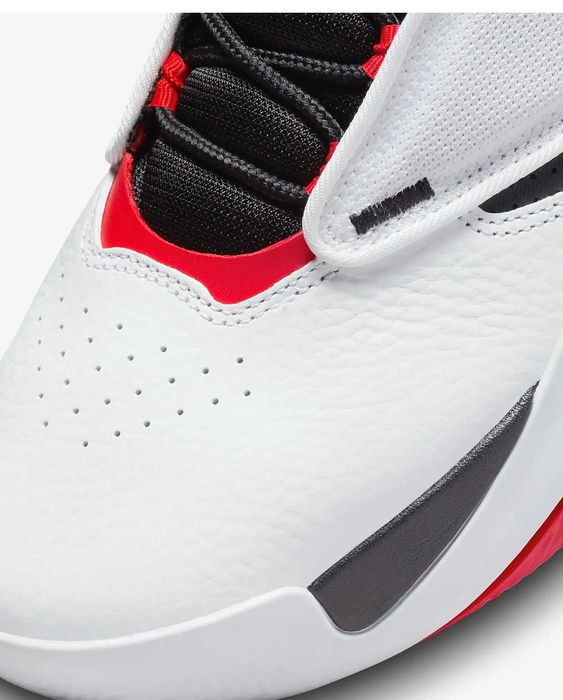 NIKE Спортни обувки JORDAN MAX AURA 4