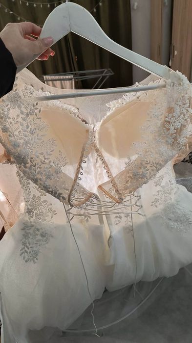 Vând Rochie de Mireasa!