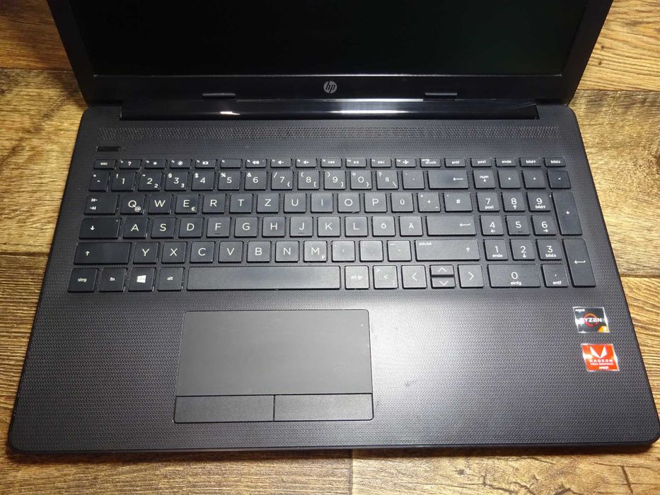 Laptop HP Notebook 15-db0699ng / Ryzen 3 2200U 8Gb ddr4 /ssd+hdd