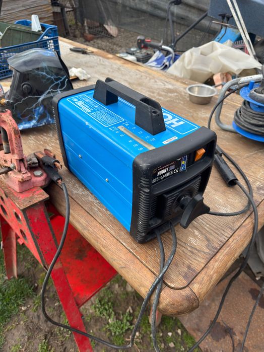 Aparat de sudură și masca automata