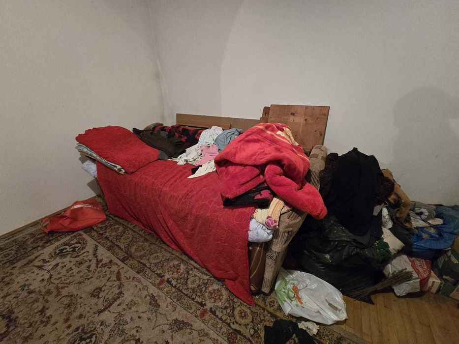 curatenie apartamente si eliberare moloz, moluz  mobilă veche și gunoi