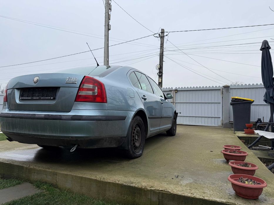 Skoda Octavia 2 (avariata)